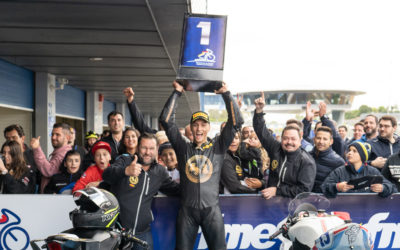 Victoria y remontada en Jerez para poner punto y final a una temporada de ensueño